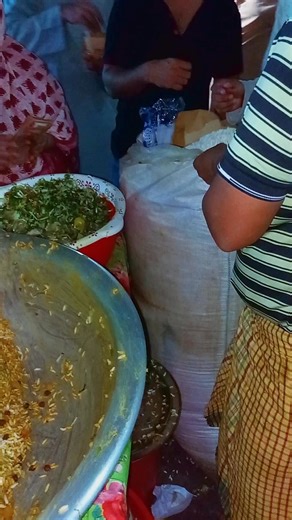 🔥 Most Viral Saccu Mama’s Special Chicken Masala Jhalmuri | Street Food King 🐔 #reelsfb #fb #reels #reelsfbpage #viral #food #foodie #EasyRecipe | Varieties Tasty Food