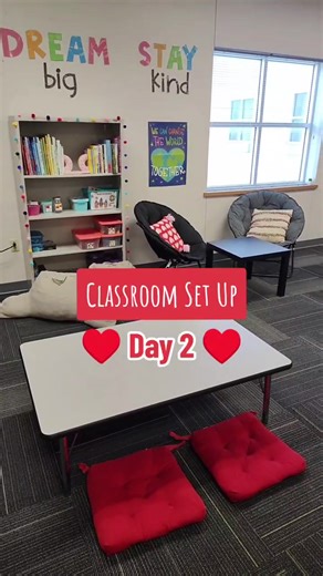 Classroom Set Up Day 2 - Setting up my Flexible Seating #flexibleseating #flexibleseatingclassroom #classroomsetup #classroomsetup2023 #classroommusthaves #teachermusthaves #classroomdecor #elementaryteacher