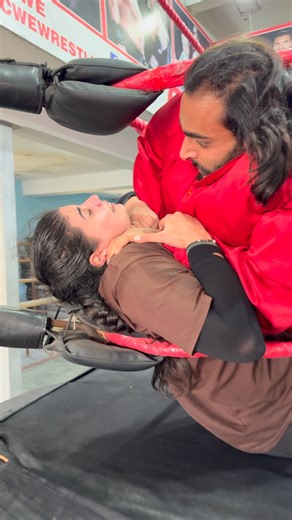 badshah khan wrestler🇮🇳 on Instagram: "Ab ki bar 😡"