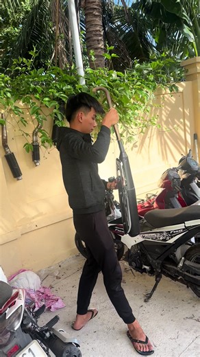 Cột dây nhớ cho xe máy