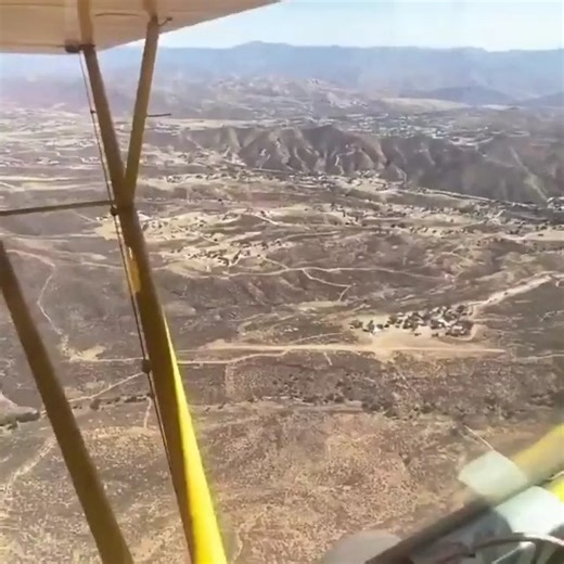 Aeronaves, Aviación y Aeronáutica on Instagram: "Paro de motor. Los procedimientos de emergencia normalizados constituyen una piedra angular de la seguridad aérea y de la preparación operativa, ya que proporcionan un marco completo y estructurado para la gestión y resolución sistemáticas de diversas contingencias durante el vuelo. Visita https://aeronavesyaviacion.com/check-list-de-emergencia-en-avion/"