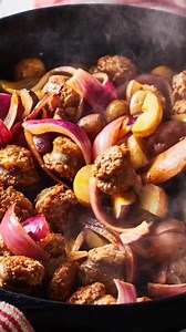 30 reactions | Quick, easy and delicious for the whole family. Our Little Potatoes are the perfect weeknight option! We've compiled 10 easy ways to get dinner on your table in under 30 minutes! Read the full blog here: https://www.littlepotatoes.com/blog/easy-dinner-ideas-for-family/ | The Little Potato Company | Facebook