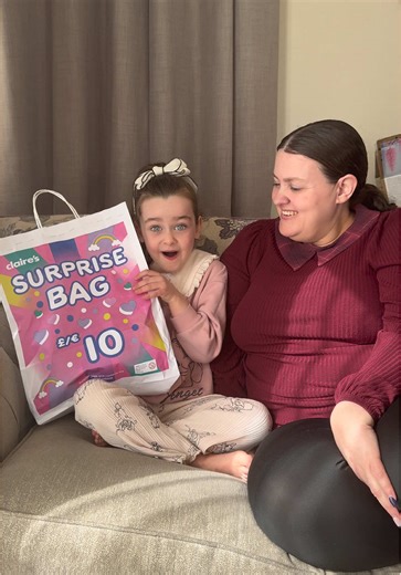 Opening a Claire’s mystery bag ❤️ #suprise #blindbag #trending #fyp #viral @Diana kilduff (Don’t worry she is only going to use the stick on nails)