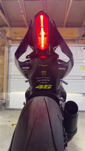 Cold start Yamaha r1 sc project exhaust 🔥 #r1 #yamahar1 #coldstart #bikelife #reels