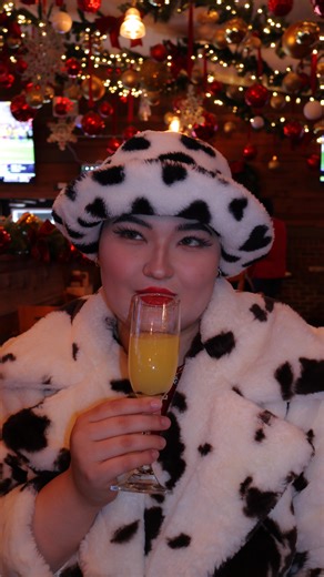 NJ Radar | NJ Events App on Instagram: "🎄CHRISTMAS TAKES OVER SPRING LAKE TAP HOUSE 🎄 If you’re looking for the biggest holiday lineup in New Jersey, the Spring Lake Tap House just declared itself the official North Pole of the Jersey Shore. December is PACKED and every night is a different vibe. Weekly Holiday Schedule: 📚 Tuesdays: Christmas Trivia | 7–10 PM 🎬 Wednesdays: Christmas Movie | 8 PM 🎸 Fridays: Live Music | 9 PM 🎧 Saturdays: DJ Holiday 