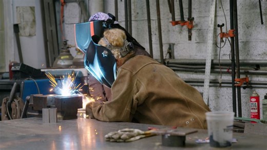 This well-paying job has one of the smallest gender pay gaps and won't cost you a college degree