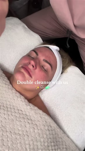 Double Cleanse with us 🧼 1st cleanse is an Elemis oil cleanser 2nd cleanse is clinicare foaming cleanser Absolutely love this cleansing duo 🫶🏼 #skin #skincare #doublecleanse #liverpool #elemis #clinicare #asmr #facialasmr #facialasmrrelaxing