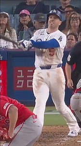 Freddie Freeman with a walk-off homer for Dodgers!! 🚨