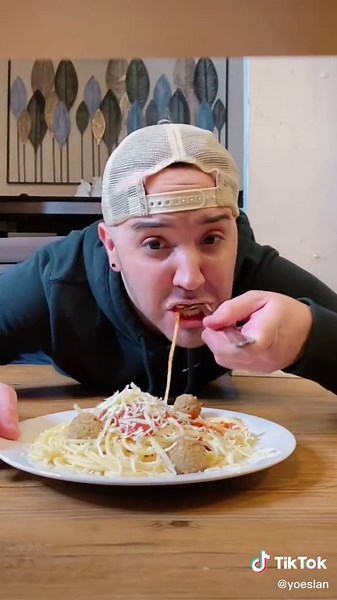 Monster Cooks Dinner: Pasta and Friendship Goals