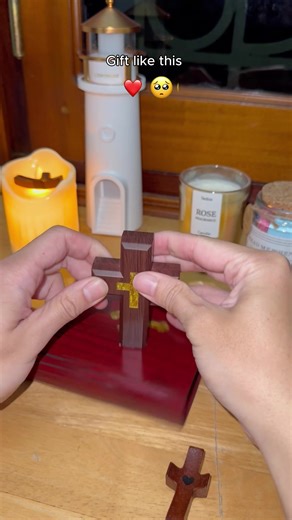 Let your space reflect your faith ✝️ A beautiful reminder that His love is always with us — day and night 🙏 Perfect for prayer corners, bedrooms, or meaningful Christian gifts ❤️ 📦 Shipping to USA 🇺🇸 | UK 🇬🇧 | Canada 🇨🇦 #JesusChrist #FaithInGod #ChristianLife #GodIsLove #ChristianDecor