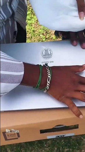 How to remove government laptop sticker #laptop #stickerremoval #tvk #governmentlaptop #dmk