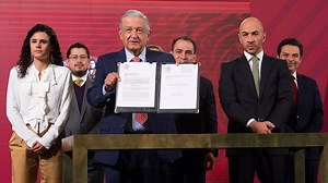 Estalla batalla laboral por iniciativa de AMLO contra outsourcing