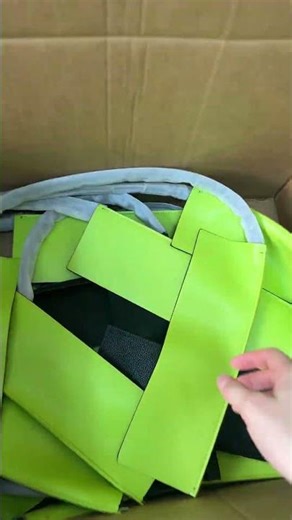 Computer sewing vs handmade sewing for bag production 🧵