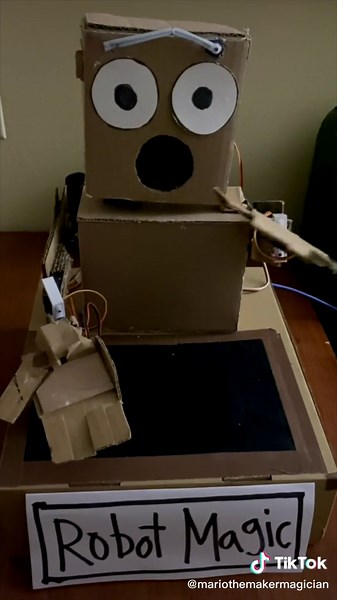 Mesmerizing Robot Magic Trick in a Memphis Hotel Room