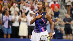 Leylah Annie Fernandez flies into U.S. Open quarter-finals