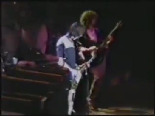 Boston – Hitch a Ride... Watch full this song: https://oldiessweetmemory.dohimusic96.com/boston-hitch-a-ride/?utm_source=facebook&utm_medium=ngreel&utm_campaign=oldiessweetmemory50s60s70s | Oldies Sweet Memory 50s 60s 70s | Facebook