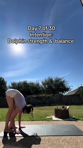 1 week of consistent yoga practice down! Now that I can get into headstand, my focus today is playing with my balance while there
