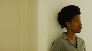 'Carajita', el amargo poder del dinero en una relación de desigualdad