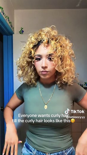 Curly hair problems: Why curls look frizzy and how to fix them