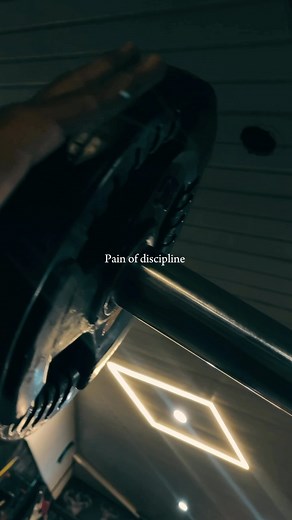 ᴀᴅʜɪᴛʜʏᴀɴ sʜɪsᴀɴ on Instagram: "Is stretching bad? ⬇️ • Actually, stretching has its own benefits for muscle growth. • But you should avoid these mistakes: 1. Don’t stretch for too long. • Stretching for 20 to 30 seconds is ideal. 2. Don’t stretch too hard. • Feeling pain while stretching can negatively affect muscle growth. #gymmotivation #workoutmotivation #gymrat #believeinyourself #fypシ #explorepage #trendingreels"