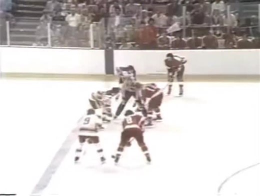 Dave Schultz eliminates the Atlanta Flames in 1974 🏒 | Nasty Knuckles