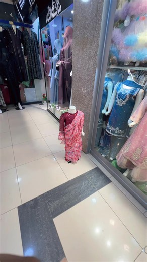 Explore Stylish Sari Collections Available Now