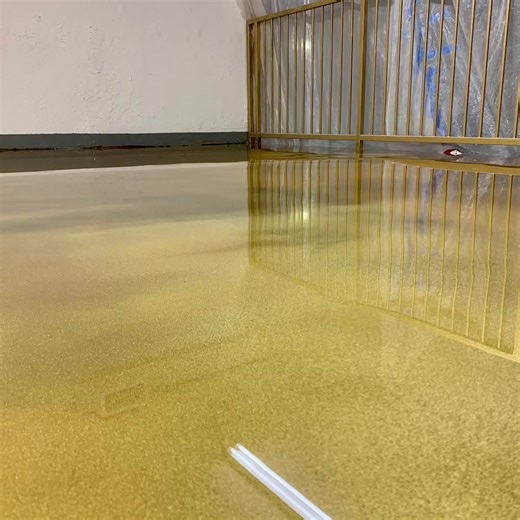 Gold glitter ✨ epoxy flooring.