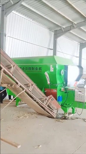 TMR Feed Mixer + Conveyor + Electric Feed Wagon | Complete Livestock Feeding Process