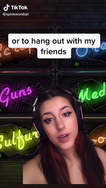 neon boxes 😩 #rust #playrust #gamergirl #twitch