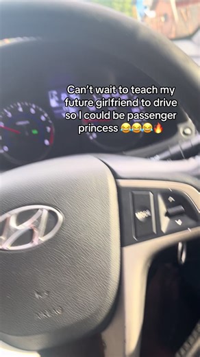 Aundre Burke (@stepper__rl)’s video of learning how to drive