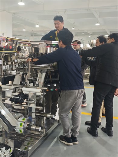 600bags/min powder sachets high speed packing machine,ship to India #spices #coffeepowder #sugar #powderpackingmachine #packingmachinery