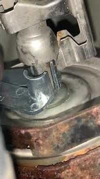 1999 Ford E450 Super Duty Fuel Filter Replacement Part 3