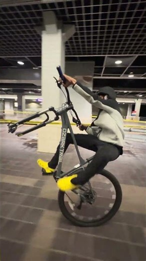 My first time learning how to wheel bike with out no front wheel ￼￼