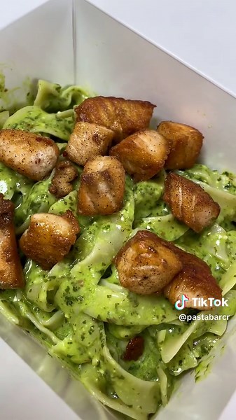 IG: pastabarcr #asrmsounds muy al estilo Pasta Bar 🤌🏽🍝 #pastalovers #pastalover #pastatiktok #pastabar #pastarestaurant #pastabarcostarica #asrmpasta