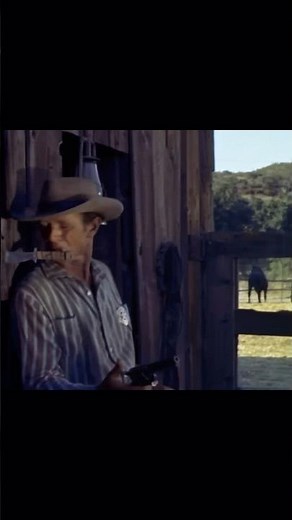 🔫 Shooting at the Sheriff #westernmovie #shootout
