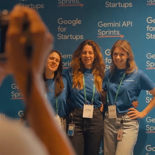 20 reactions | Your next AI breakthrough might be waiting at the next Gemini API Sprint in Paris.  Join a community of bold, curious innovators to:  Build your product with the latest Google AI tools  Leave with a working prototype and a strategic path to scale your startup 欄 Gain practical insights straight from the Gemini team Applications are open until November 11. Apply now: https://goo.gle/4kghapc #BuildWithGemini | Google for Startups | Facebook