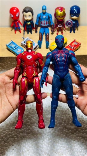 hunting toys Iron Man vs Spider-Man