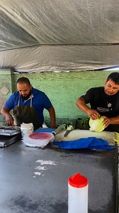 763K views · 10K reactions | Yo solo iba caminando #fypシ゚ #viralvideoシ #clientes #taquero #tutoriales | La Mano Izquierda | Facebook