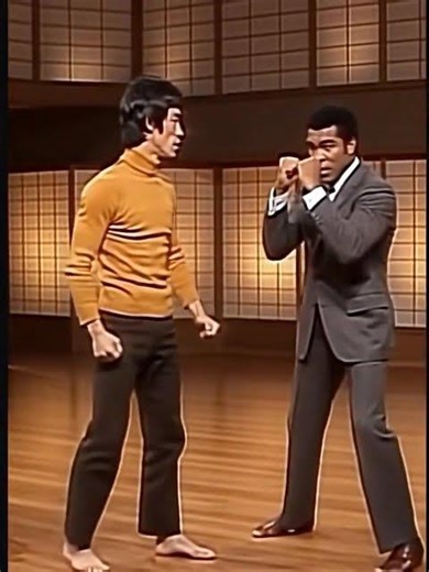 Ali coached Bruce, and Bruce coached Ali🔥 #brucelee #boxing #motivation #zaviroaryt #muhammadali