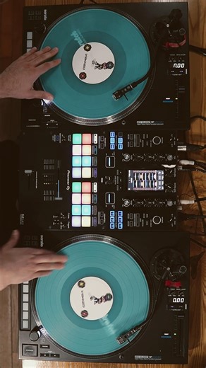 New juggle tutorial just posted! #turntablism #scratching #beatjuggling
