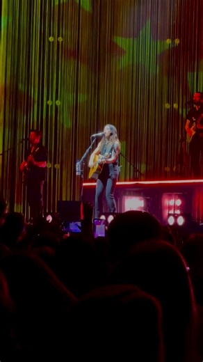 Clyde 1 Official on Instagram: "@amy__macdonald back at the @ovohydro THIS is what we’ve been waiting for 🎸"