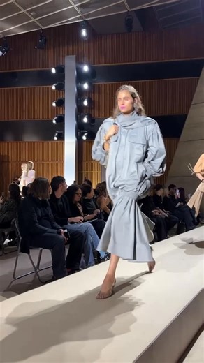 L'OFFICIEL USA | @chloe’s Spring/Summer 2026 runway show was an ode to modern femininity — romantic silhouettes, ethereal textures, and delicate patterns.... | Instagram