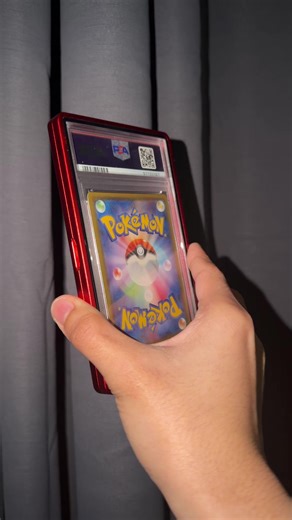Explore Captain Kivia's Charizard Pokémon Cards