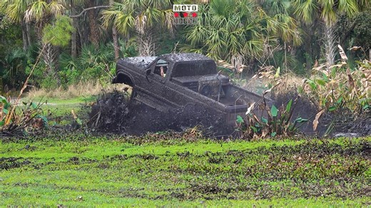 OBS Ford Mega Mud Truck #mud #mudding | Moto Doggo