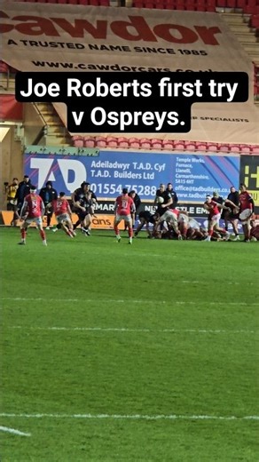 Joe Roberts Scarlets scores a try against Ospreys boxing day derby rugby in the URC