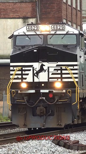 V12 Productions | South Atlanta horn show! #trains #railroad #photography #railfanning #railfan #pocketrail #locomotives | Instagram