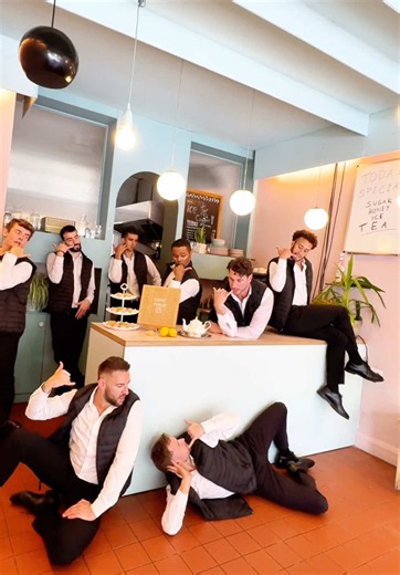 POV: Finance Bros on tea break 👀💼🫖 @BABYMONSTER #BABYMONSTER #SUGARHONEYICETEA