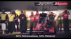 Top Fuel é o carro com motor de combustão interna mais rápido e potente do mundo, onde os números impressionam. Potência 11.000 hp, de 0 a 180 km/h em 1 segundo percorrendo apenas 25 metros , apenas 37 minutos para trocar, pistão, biela, embreagem, óleo, velas de ignição e fazer todos reparos entre uma passada e outra . Quer saber mais sobre esse monstro, assista esse vídeo que a FT Education fez para você. Treinamentos FT Education - wwwfteducation.com.br | FT Education