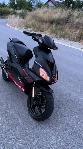 Aprilia SR50 Street Race Monster Flyby Video