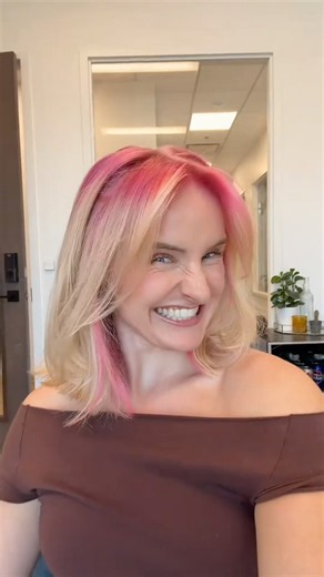 NEW HAIR🤭💖 It was time to freshen up the pink:) #shorts #pinkhair #hairtransformation